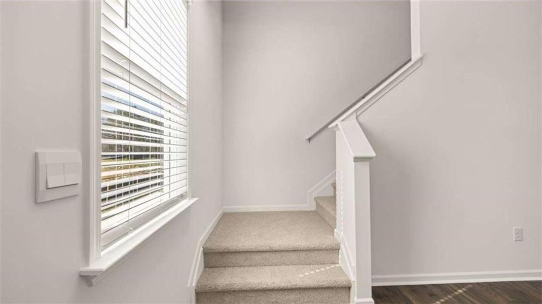 Spacious, unfurnished interior of a new home in Brooks Station, Dacula (Image 10).