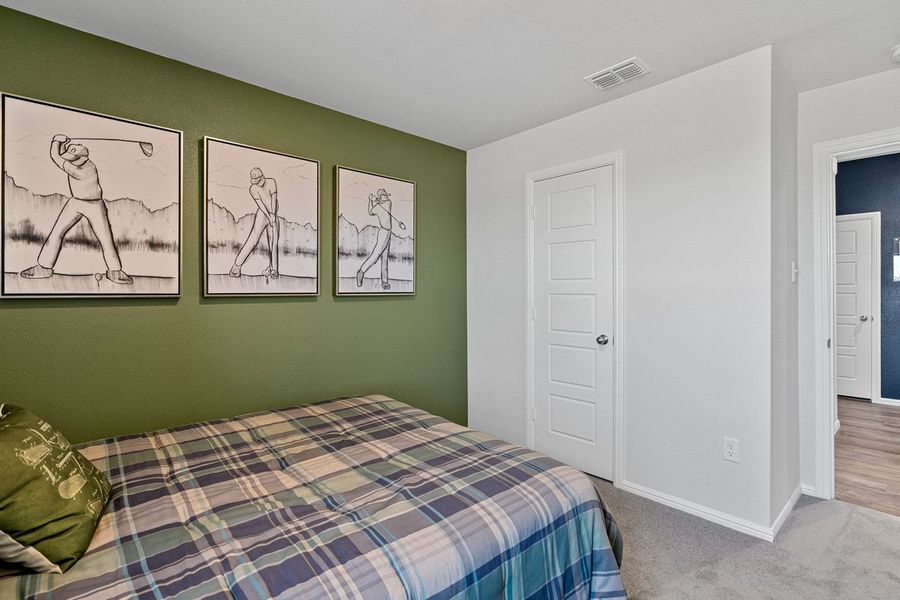 Representative furnished interior of a home built from the GLENDALE by D.R. Horton in Faculty Row, Abilene (Image 36).