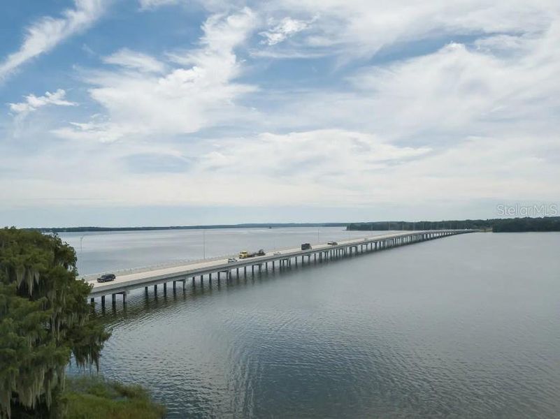 Image 35 of a home in Oakstone Farms.
