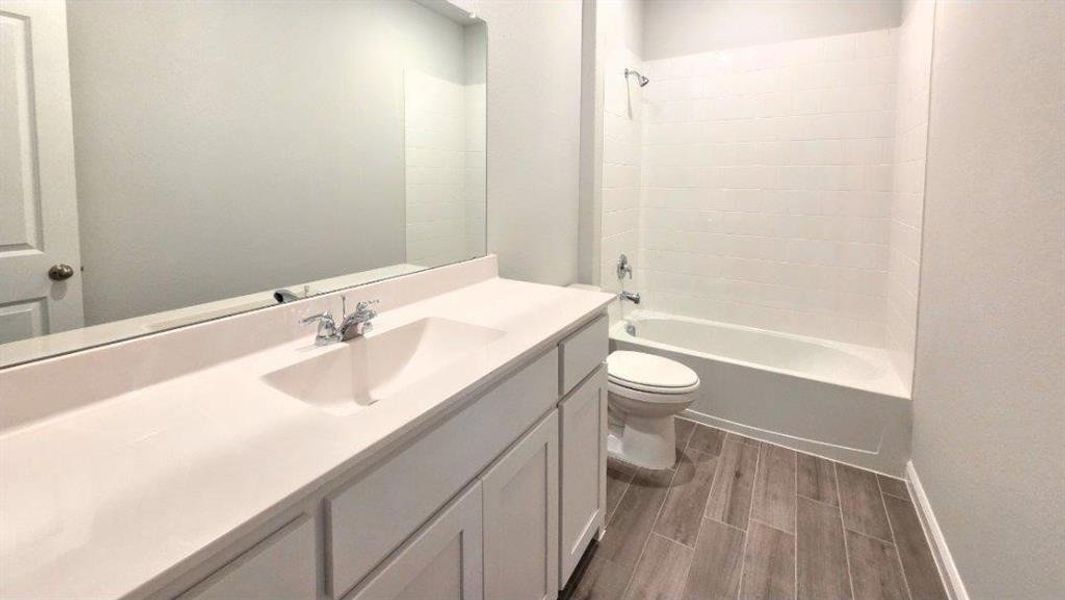 Furnished interior view inside a new home in Vista Point, Grandview (Image 9).