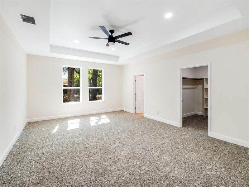 Spacious, unfurnished interior of a new home in , Denton (Image 10).