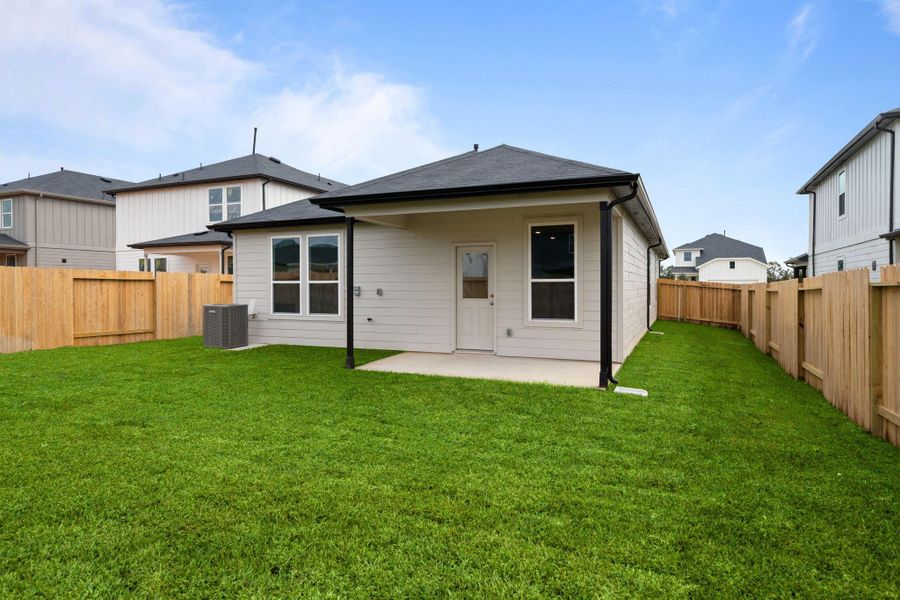 Exterior details and patio area of a home in Montgomery Bend, Montgomery (Image 4).