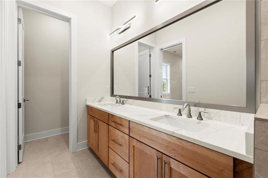 Furnished interior view inside a new home in , Alpharetta (Image 18).