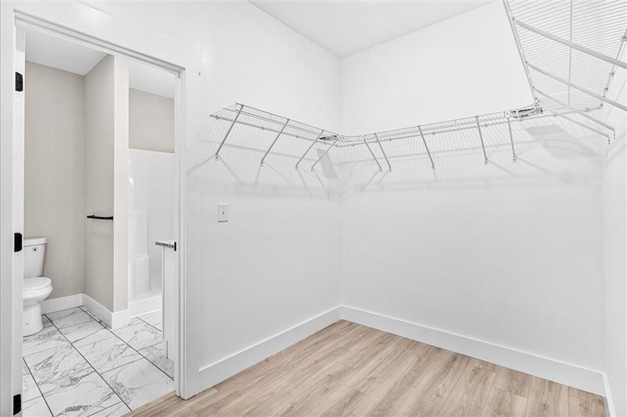 Spacious, unfurnished interior of a new home in , Dalton (Image 24).