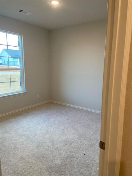 Spacious, unfurnished interior of a new home in Hillview Addition, Decatur (Image 14).