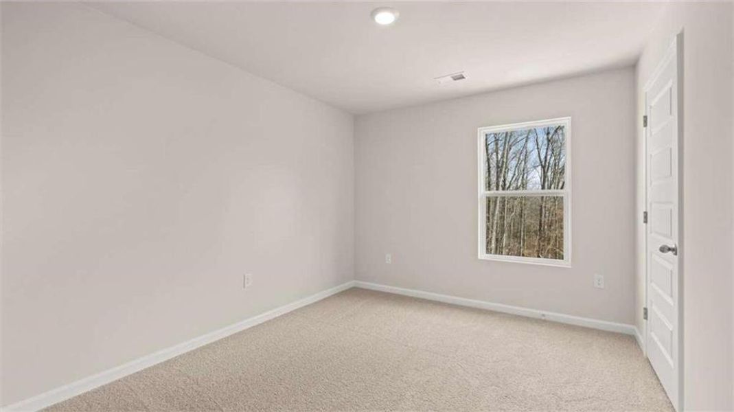 Spacious, unfurnished interior of a new home in Echo Glen, Stockbridge (Image 51).