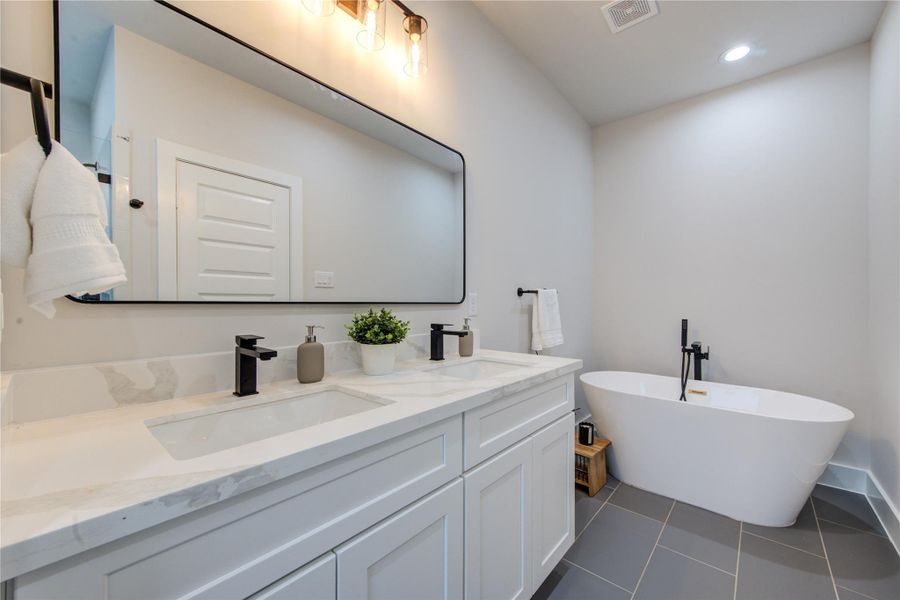 Furnished interior view inside a new home in , Houston (Image 11). Furnished interior view inside a new home in , Houston (Image 11).