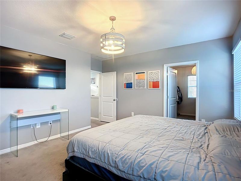 Furnished interior view inside a new home in Star Farms at Lakewood Ranch, Bradenton (Image 9).