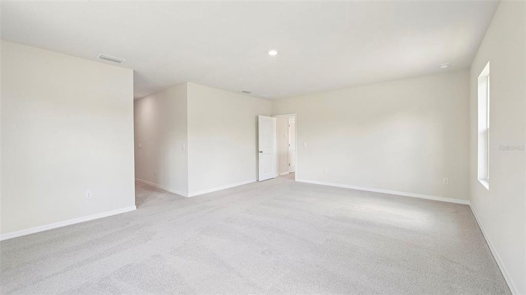 Spacious, unfurnished interior of a new home in Oakfield Trails, Parrish (Image 13). Spacious, unfurnished interior of a new home in Oakfield Trails, Parrish (Image 13).