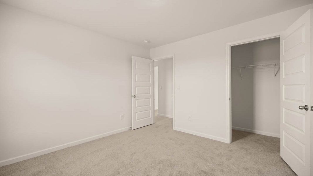 Spacious, unfurnished interior of a new home in Estates at Deer Hollow, Grovetown (Image 34).