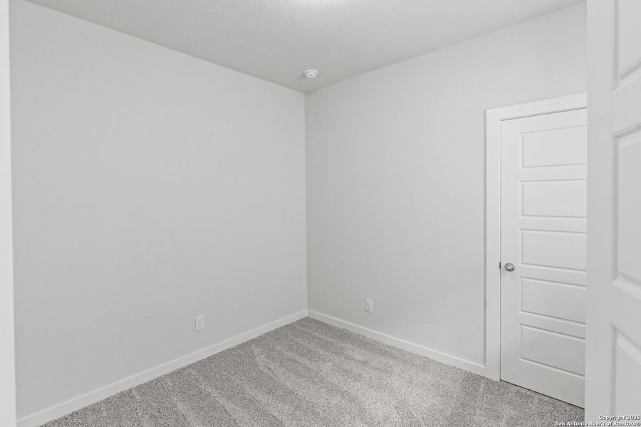 Spacious, unfurnished interior of a new home in Highland Ridge, New Braunfels (Image 13). Spacious, unfurnished interior of a new home in Highland Ridge, New Braunfels (Image 13).