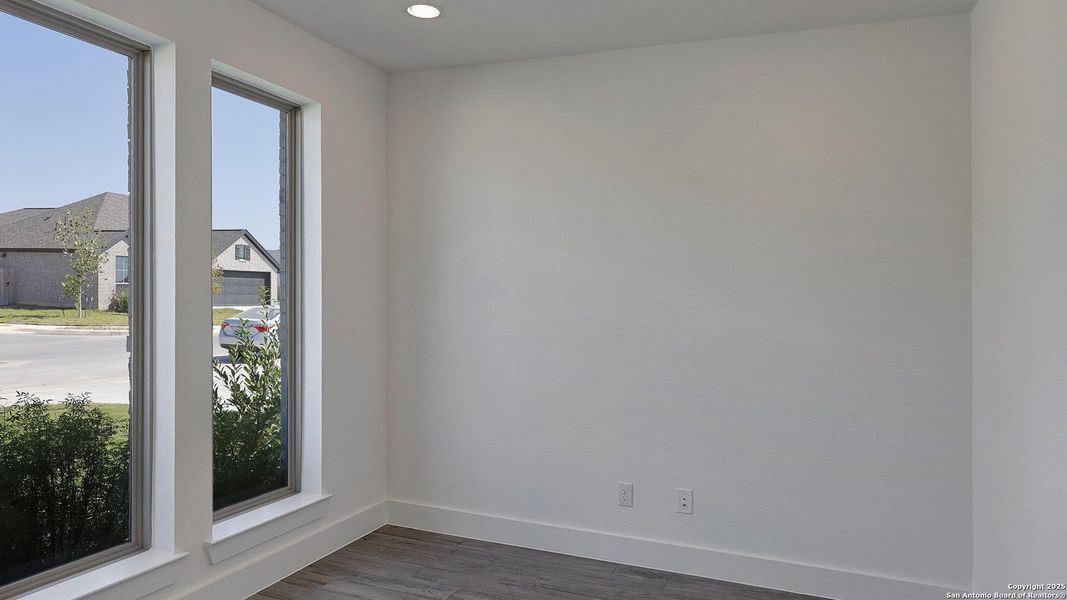 Spacious, unfurnished interior of a new home in Alsatian Oaks 50', Castroville (Image 18). Spacious, unfurnished interior of a new home in Alsatian Oaks 50', Castroville (Image 18).