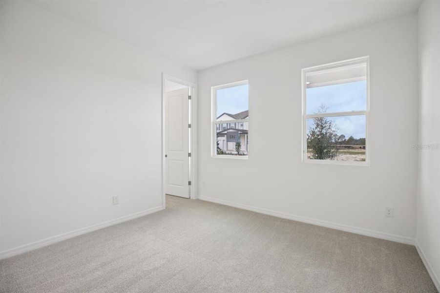 Spacious, unfurnished interior of a new home in , Winter Garden (Image 34).