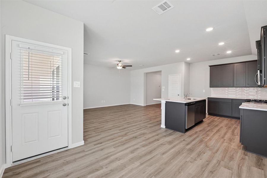 Furnished interior view inside a new home in Rollingbrook Estates, Baytown (Image 18).