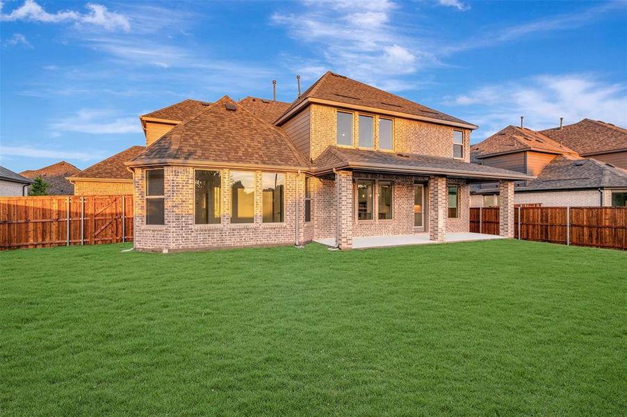 Exterior details and patio area of a home in Lilyana, Celina (Image 21).