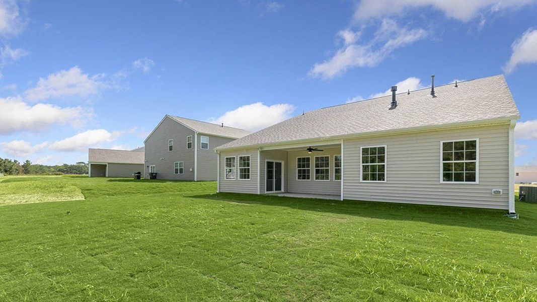 Exterior details and patio area of a home in Villa Grande, Winterville (Image 19).