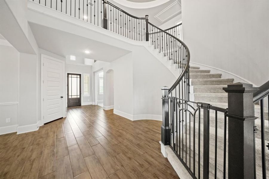 Image 30 of a home in Summit at Lake Travis.