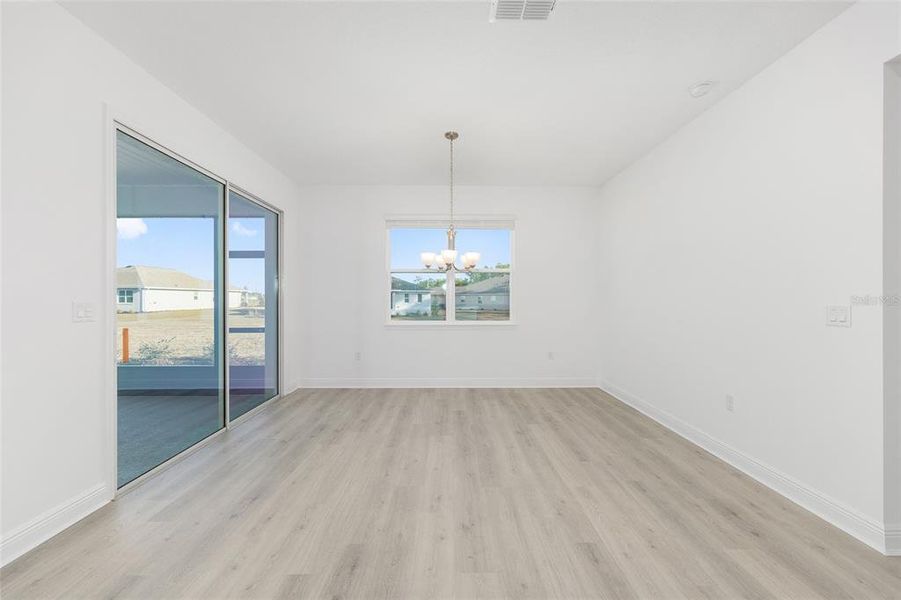 Spacious, unfurnished interior of a new home in , Ocala (Image 28).