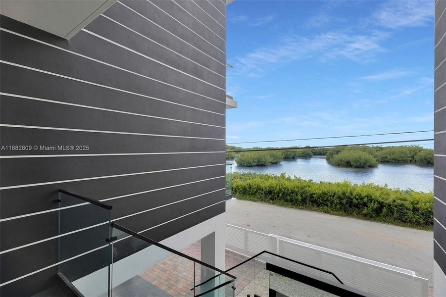 Image 53 of a home in .