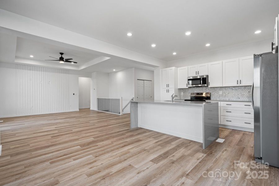 Image 42 of a home in .