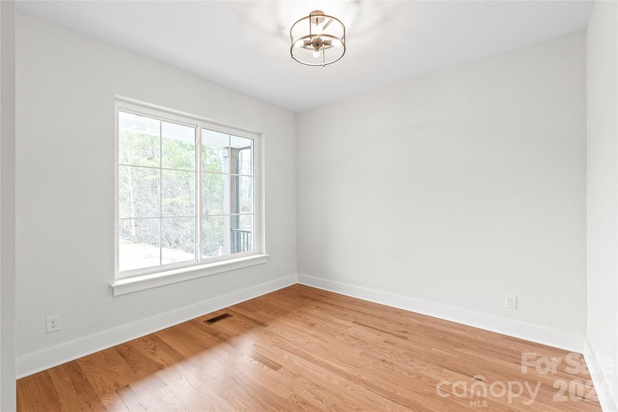 Spacious, unfurnished interior of a new home in , Hickory (Image 24).