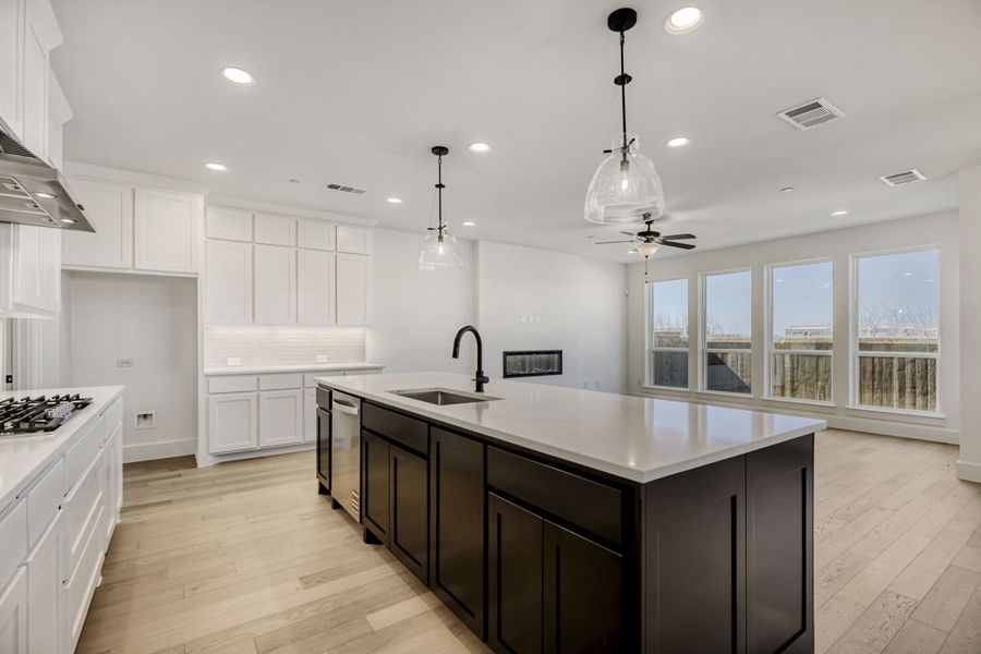 624 Damsel June - Kitchen 624 Damsel June - Kitchen