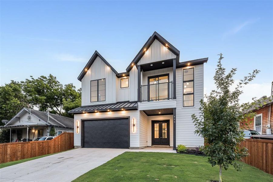 Front exterior of a new home in , Dallas, TX, highlighting curb appeal (Image 28).