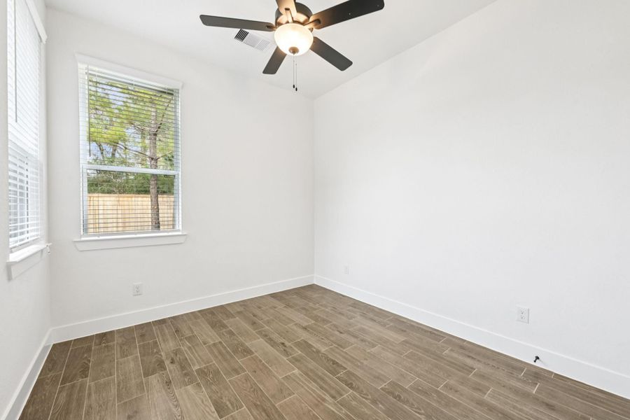 Spacious, unfurnished interior of a new home in Kresston, Montgomery (Image 37).