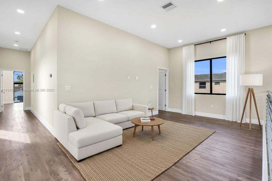 Furnished interior view inside a new home in , Plantation (Image 37).