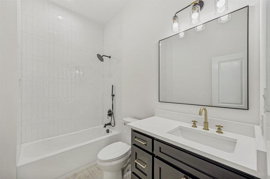 Furnished interior view inside a new home in , Dallas (Image 9).