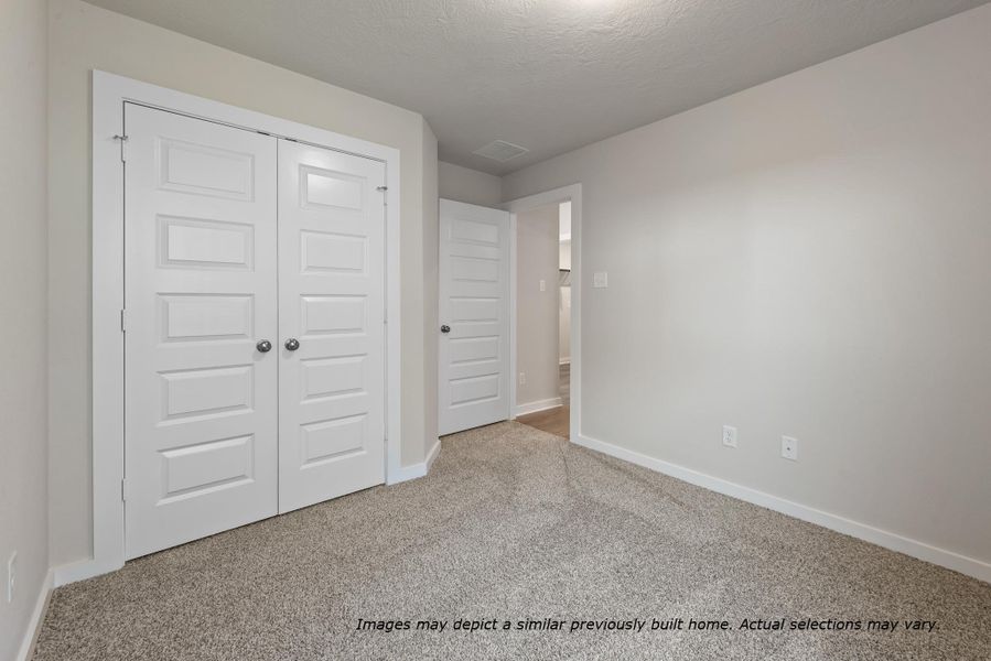 Spacious, unfurnished interior of a new home in Eagles Landing, Waco (Image 30).