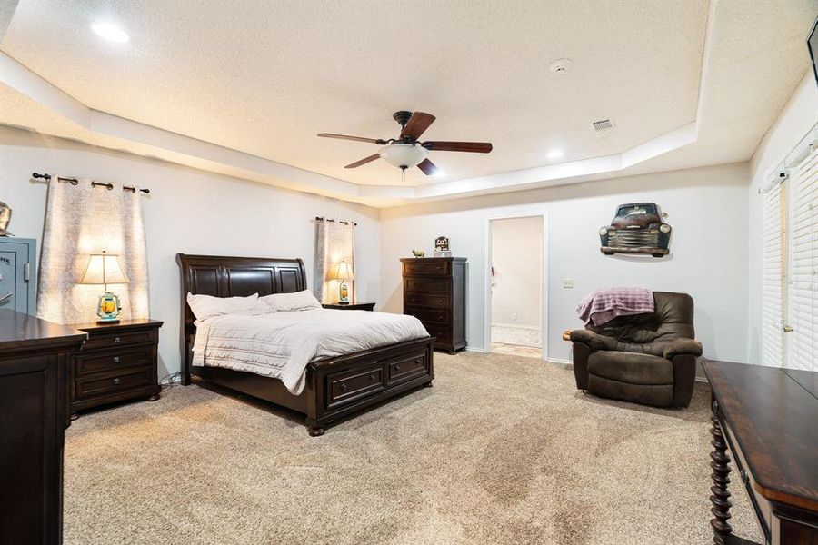 Furnished interior view inside a new home in , Reno (Image 14).