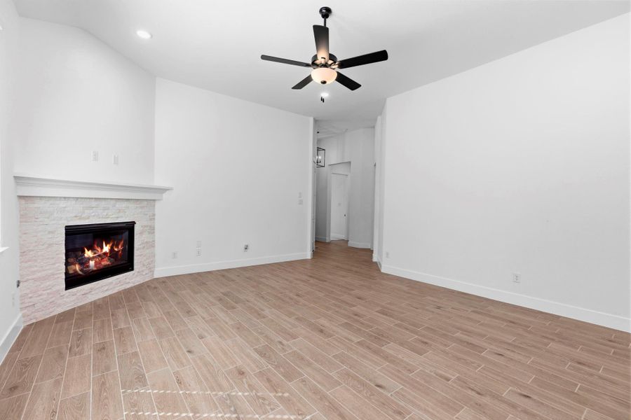 Spacious, unfurnished interior of a new home in Jubilee, Hockley (Image 33).