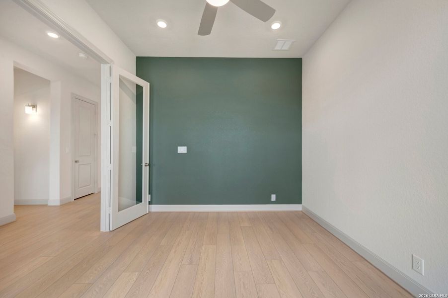 Spacious, unfurnished interior of a new home in Windsong - Legacy Series, Boerne (Image 46).