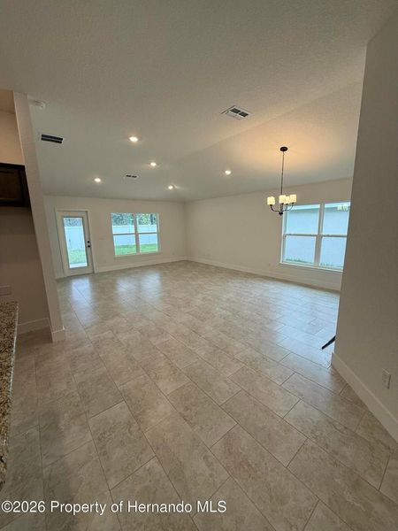 Spacious, unfurnished interior of a new home in Winding Oaks, Weeki Wachee (Image 7).