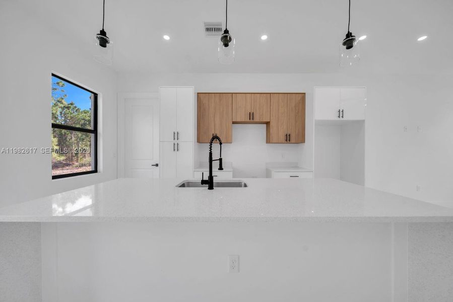 Image 29 of a home in .