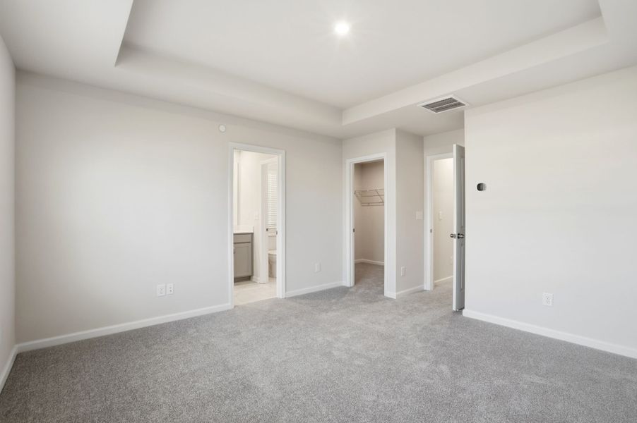 Spacious, unfurnished interior of a new home in Hedgecliff Townes, Kannapolis (Image 17).