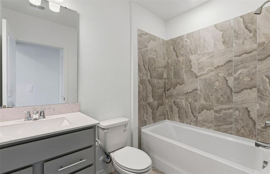 Furnished interior view inside a new home in Silverlake, Lake Alfred (Image 4).