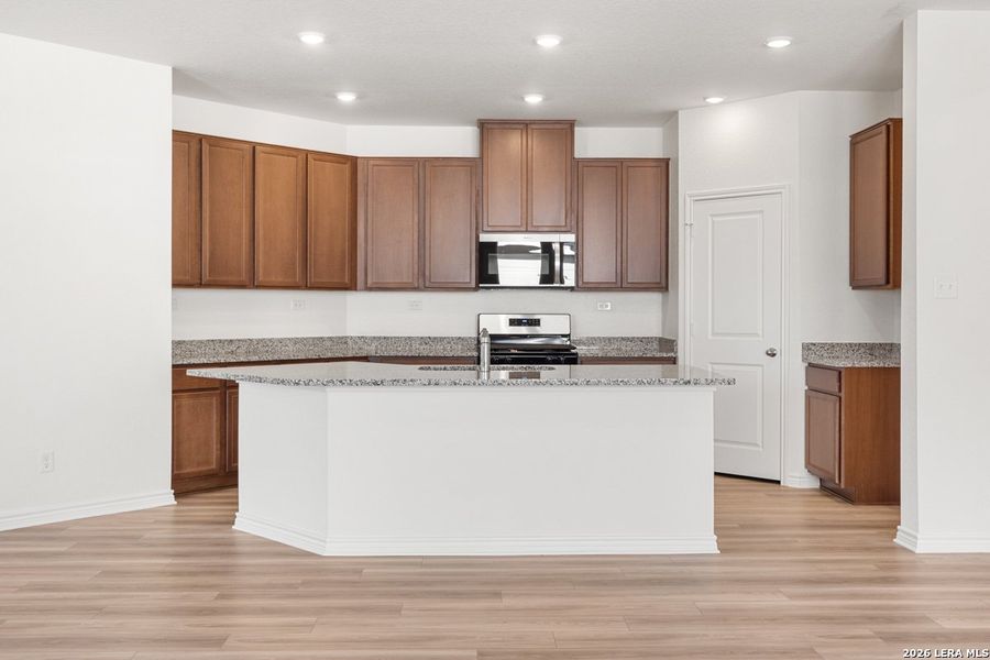 Furnished interior view inside a new home in Punta Verde, Converse (Image 10).