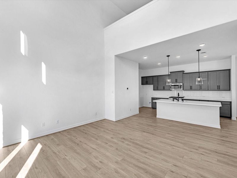 Spacious, unfurnished interior of a new home in Emory Glen, Magnolia (Image 20).