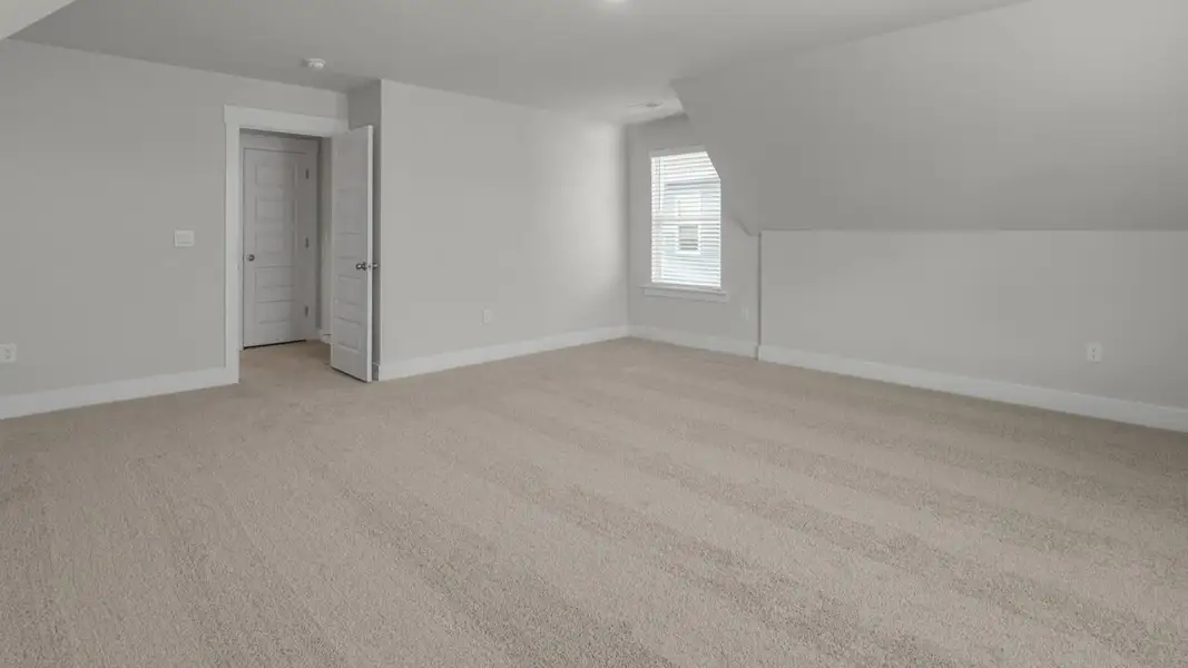 Spacious, unfurnished interior of a new home in The Highlands at Cedar Hill Landing, Navassa (Image 31).