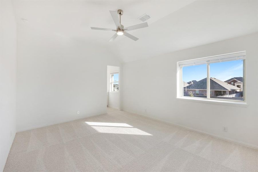 Spacious, unfurnished interior of a new home in Union Park Classic 55, Little Elm (Image 38).