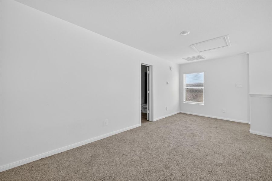 Spacious, unfurnished interior of a new home in Marie Village, Conroe (Image 19). Spacious, unfurnished interior of a new home in Marie Village, Conroe (Image 19).