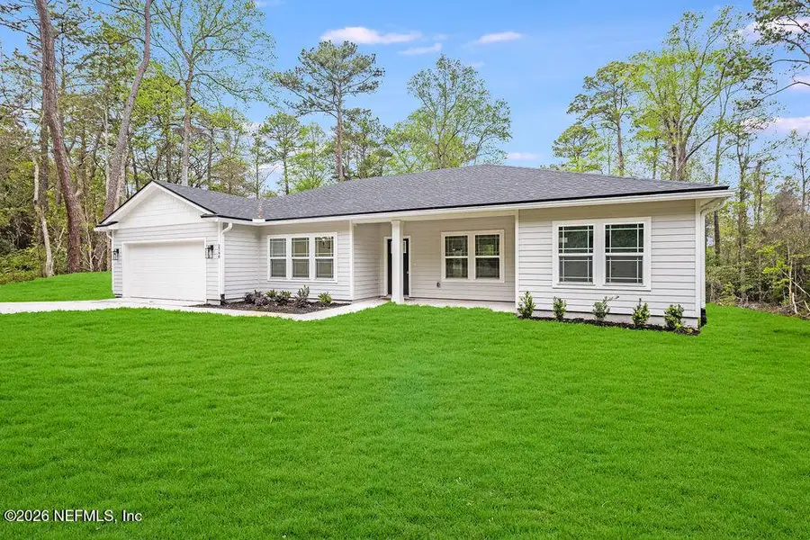 Exterior details and patio area of a home in , Middleburg (Image 3).