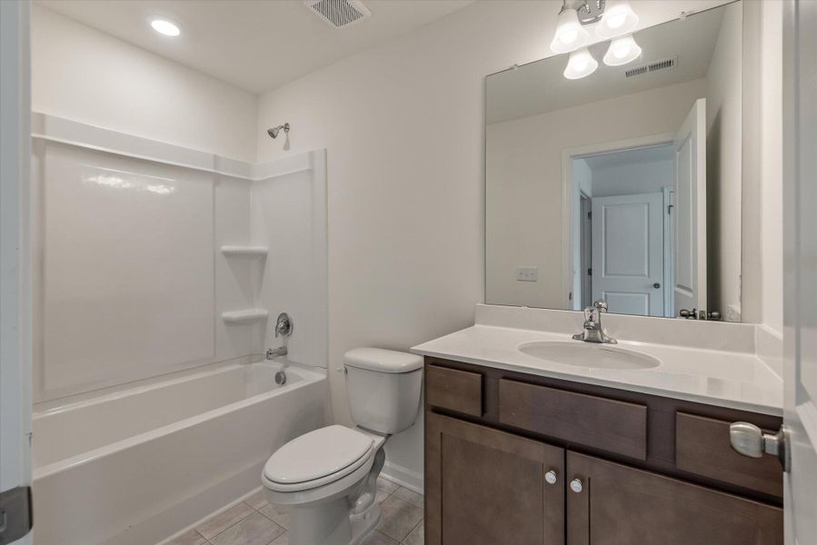 Furnished interior view inside a new home in Parker's Preserve, Ridgeville (Image 8).