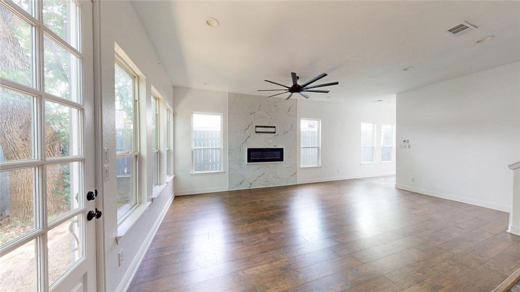 Spacious, unfurnished interior of a new home in , Dallas (Image 22). Spacious, unfurnished interior of a new home in , Dallas (Image 22).