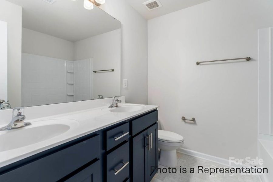 Hawthorn Primary Bath Double Vanity and Garden Tub/Shower Combo