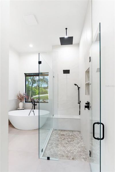 Furnished interior view inside a new home in , Port Charlotte (Image 50).