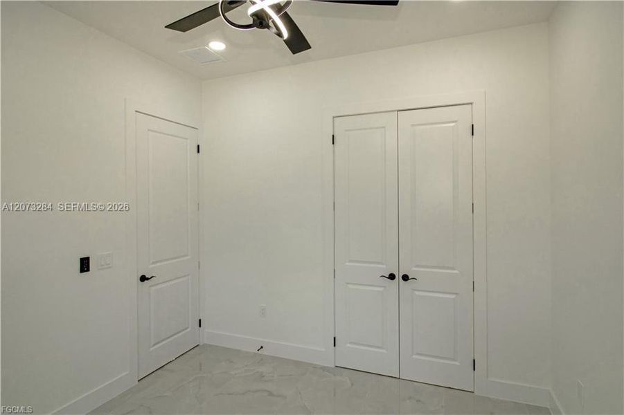 Spacious, unfurnished interior of a new home in , Lehigh Acres (Image 37).