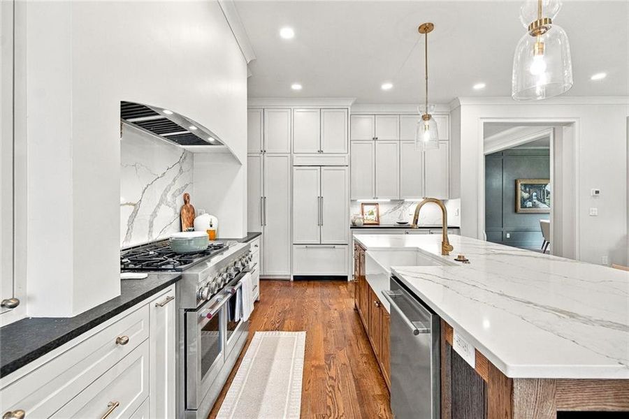 Furnished interior view inside a new home in , Smyrna (Image 68).